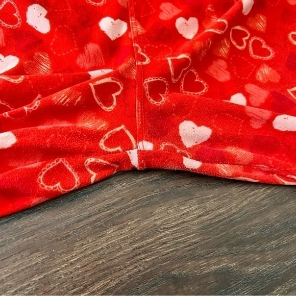 Lularoe TC leggings red hearts design - Picture 4 of 6